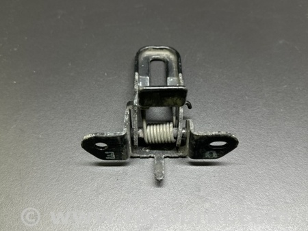 ФОТО Крюк замка капота для Toyota Prius 30 (09-17) Киев