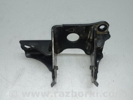 ФОТО Кронштейн крепления двигателя для Toyota Prius 30 (09-17) Киев