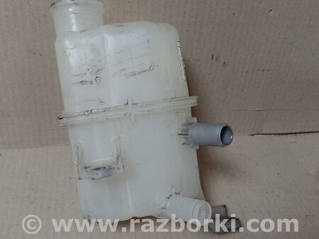 ФОТО Расширительный бачок инвертора для Toyota Prius 30 (09-17) Киев