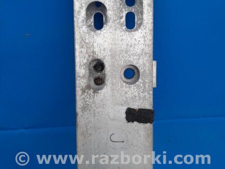 ФОТО Усилитель переднего бампера для Toyota Prius 30 (09-17) Киев