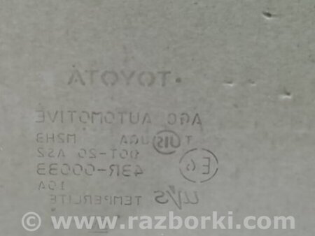 ФОТО Стекло двери для Toyota Prius 30 (09-17) Киев