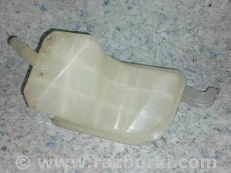 ФОТО Расширительный бачок для Toyota Prius 30 (09-17) Киев