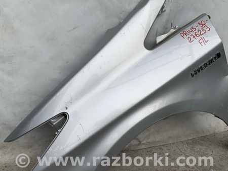 ФОТО Крыло переднее для Toyota Prius 30 (09-17) Киев