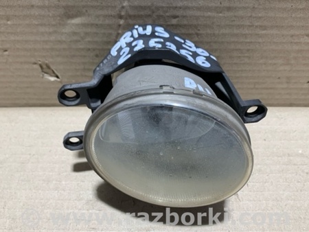 ФОТО Противотуманная фара для Toyota Prius 30 (09-17) Киев