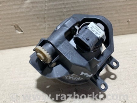 ФОТО Противотуманная фара для Toyota Prius 30 (09-17) Киев