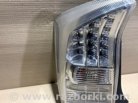 ФОТО Фонарь задний наружный для Toyota Prius 30 (09-17) Киев