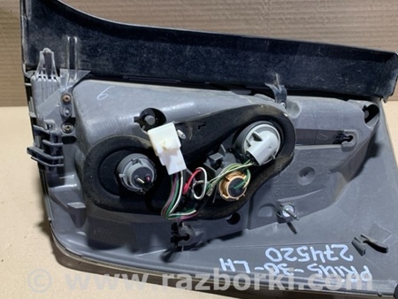 ФОТО Фонарь задний наружный для Toyota Prius 30 (09-17) Киев