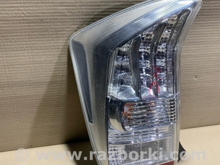 ФОТО Фонарь задний наружный для Toyota Prius 30 (09-17) Киев