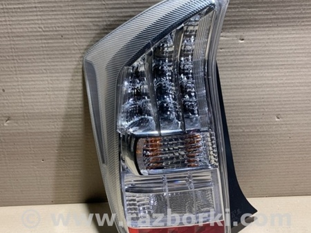 ФОТО Фонарь задний наружный для Toyota Prius 30 (09-17) Киев