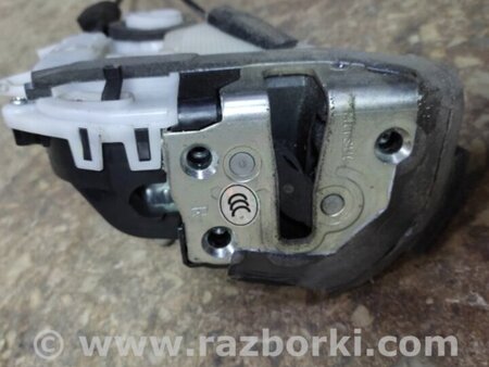 ФОТО Замок двери для Toyota Prius 30 (09-17) Киев
