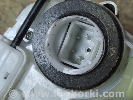 ФОТО Замок двери для Toyota Prius 30 (09-17) Киев