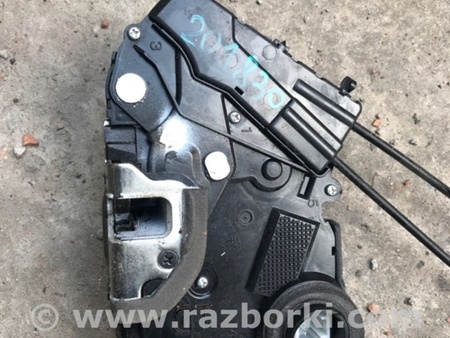 ФОТО Замок двери для Toyota Prius 30 (09-17) Киев