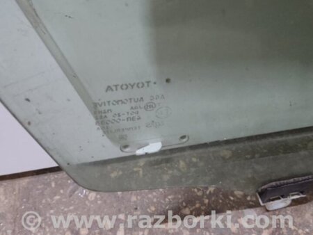 ФОТО Стекло двери для Toyota Prius 30 (09-17) Киев
