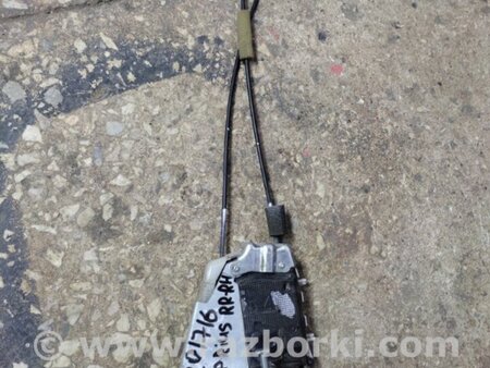 ФОТО Замок двери для Toyota Prius 30 (09-17) Киев