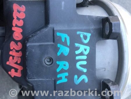 ФОТО Противотуманная фара для Toyota Prius 30 (09-17) Киев