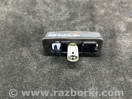 ФОТО Подсветка номера для Toyota Prius Plus (11-14) Киев