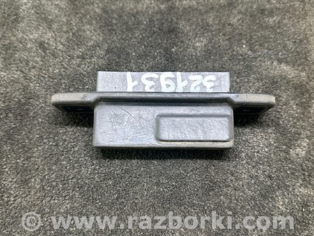 ФОТО Кнопка открывания багажника наружная для Toyota Prius Plus (11-14) Киев