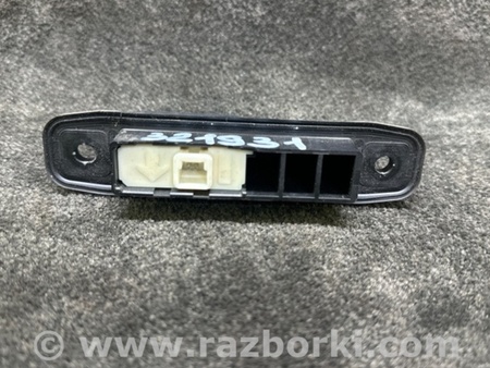 ФОТО Кнопка открывания багажника наружная для Toyota Prius Plus (11-14) Киев