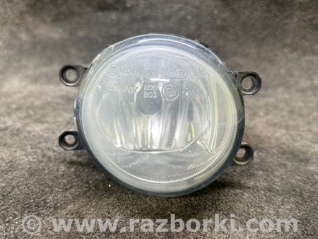 ФОТО Противотуманная фара для Toyota Prius Plus (11-14) Киев