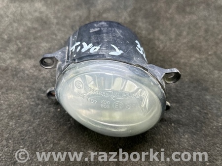 ФОТО Противотуманная фара для Toyota Prius Plus (11-14) Киев