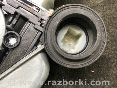ФОТО Стеклоподъемник для Toyota Prius Plus (11-14) Киев