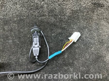 ФОТО Камера заднего вида для Toyota Prius Plus (11-14) Киев