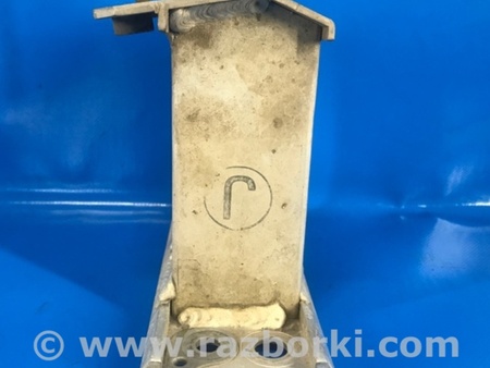 ФОТО Кронштейн усилителя переднего бампера для Toyota Prius Plus (11-14) Киев