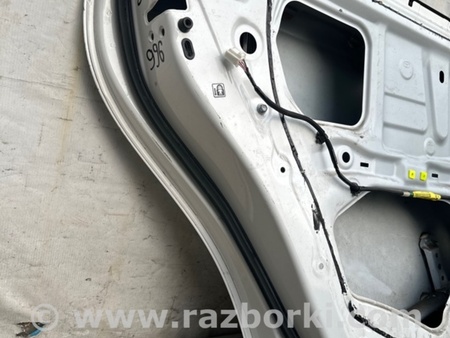 ФОТО Дверь для Toyota Prius Plus (11-14) Киев
