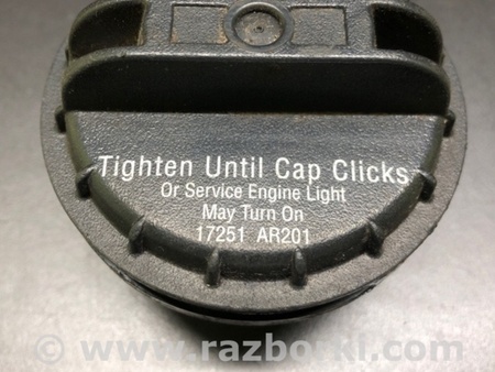 ФОТО Крышка топливного бака для Nissan Titan (04-16) Киев