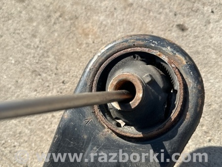ФОТО Рычаг передний нижний для Toyota RAV-4 (05-12) Киев