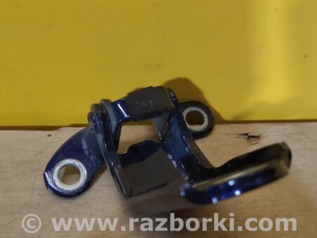 ФОТО Петля двери нижняя для Toyota RAV-4 (15-18) Киев