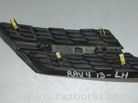 ФОТО Решетка переднего бампера для Toyota RAV-4 (15-18) Киев