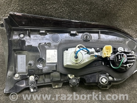 ФОТО Фонарь задний внутренний для Toyota RAV-4 (2018-) Киев