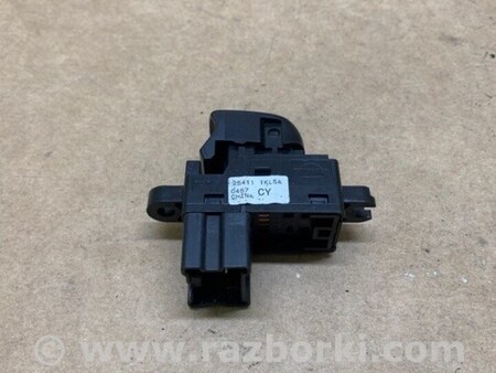 ФОТО Кнопка стеклоподьемника для Nissan Sentra B17 Киев