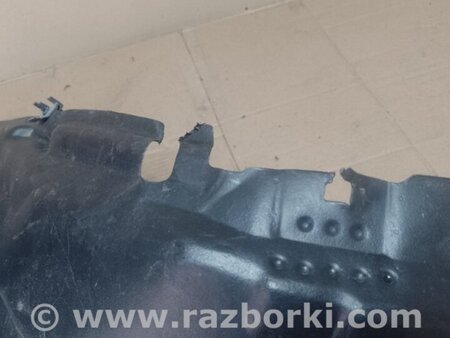 ФОТО Подкрылок для Toyota Sequoia (01-07) Киев