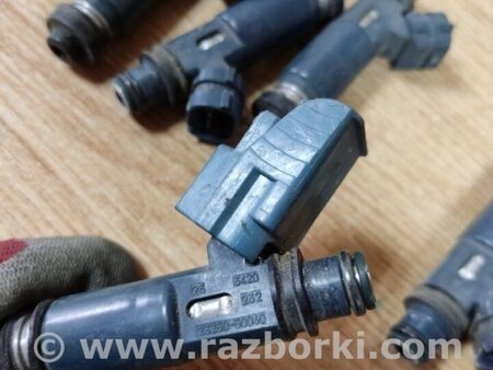 ФОТО Форсунка топливная для Toyota Sequoia (01-07) Киев