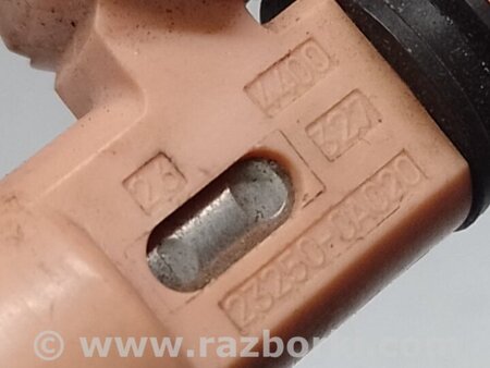 ФОТО Форсунка топливная для Toyota Sienna (03-10) Киев