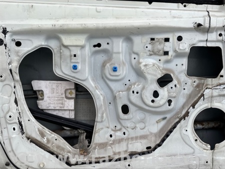 ФОТО Дверь для Nissan Tiida/Versa C11 Киев