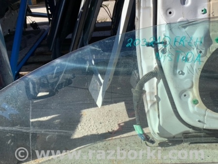 ФОТО Стекло двери для Nissan Tiida/Versa C11 Киев