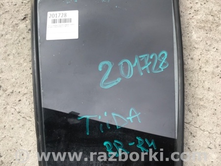 ФОТО Стекло двери глухое для Nissan Tiida/Versa C11 Киев