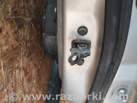 ФОТО Ограничитель двери для Nissan Tiida/Versa C11 Киев
