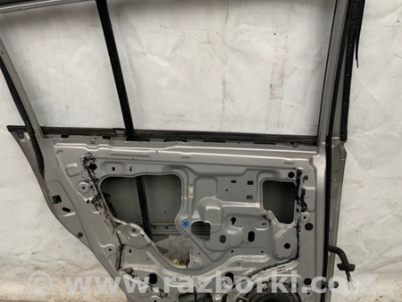 ФОТО Дверь для Nissan Tiida/Versa C11 Киев