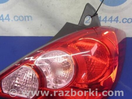 ФОТО Фонарь задний наружный для Nissan Tiida/Versa C11 Киев