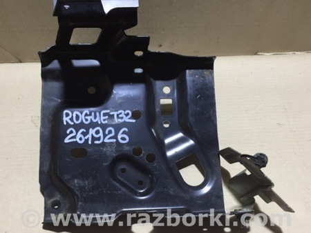 ФОТО Полка аккумулятора для Nissan X-Trail T32 /Rogue (2013-) Киев
