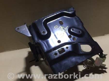 ФОТО Полка аккумулятора для Nissan X-Trail T32 /Rogue (2013-) Киев