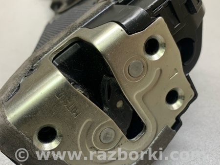 ФОТО Замок двери для Toyota Yaris (05-11) Киев