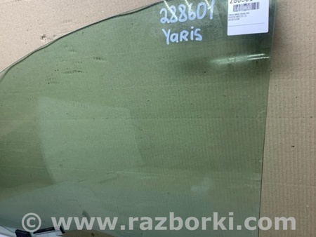 ФОТО Стекло двери для Toyota Yaris (05-11) Киев