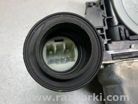 ФОТО Стеклоподъемник для Toyota Yaris (05-11) Киев