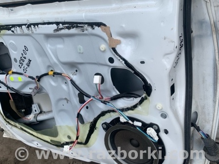 ФОТО Дверь для Toyota Yaris (05-11) Киев