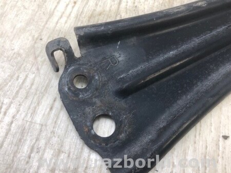 ФОТО Крепление глушителя для Mazda 3 BK (2003-2009) (I) Киев